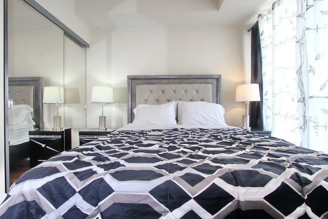 Apartment Pelicanstay In Harrison Garden Blvd Toronto Canada