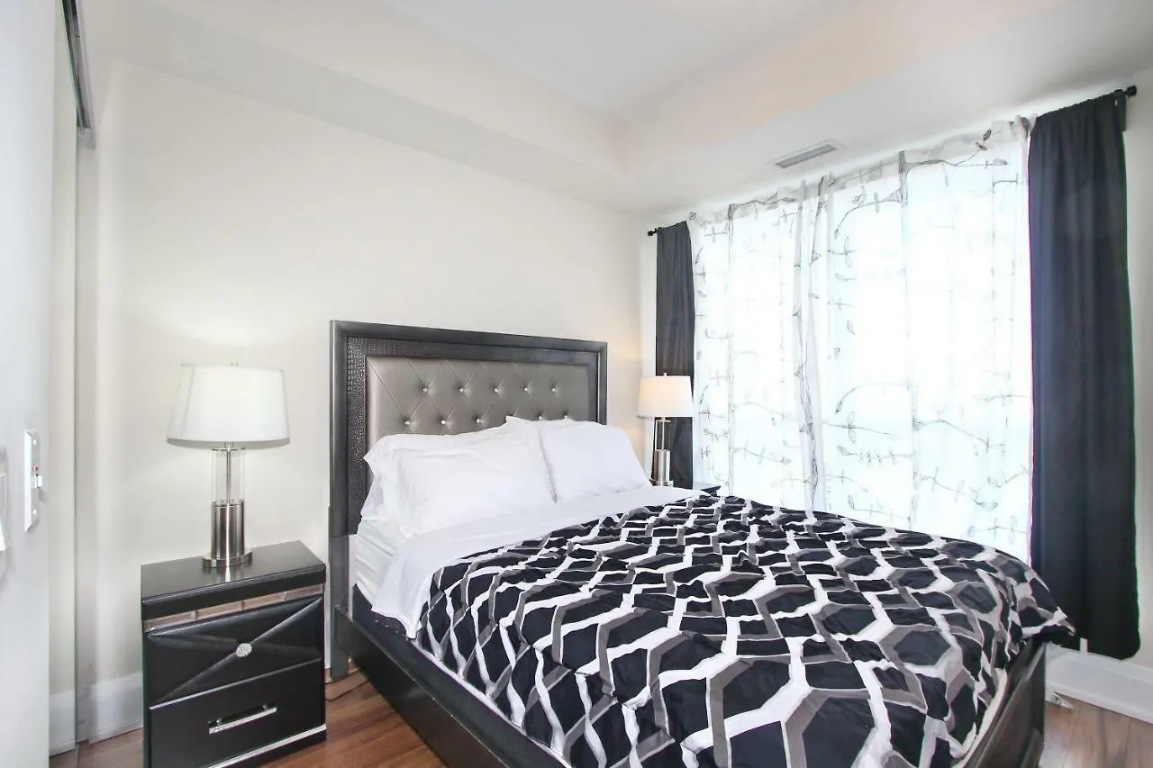 Apartment Pelicanstay In Harrison Garden Blvd Toronto